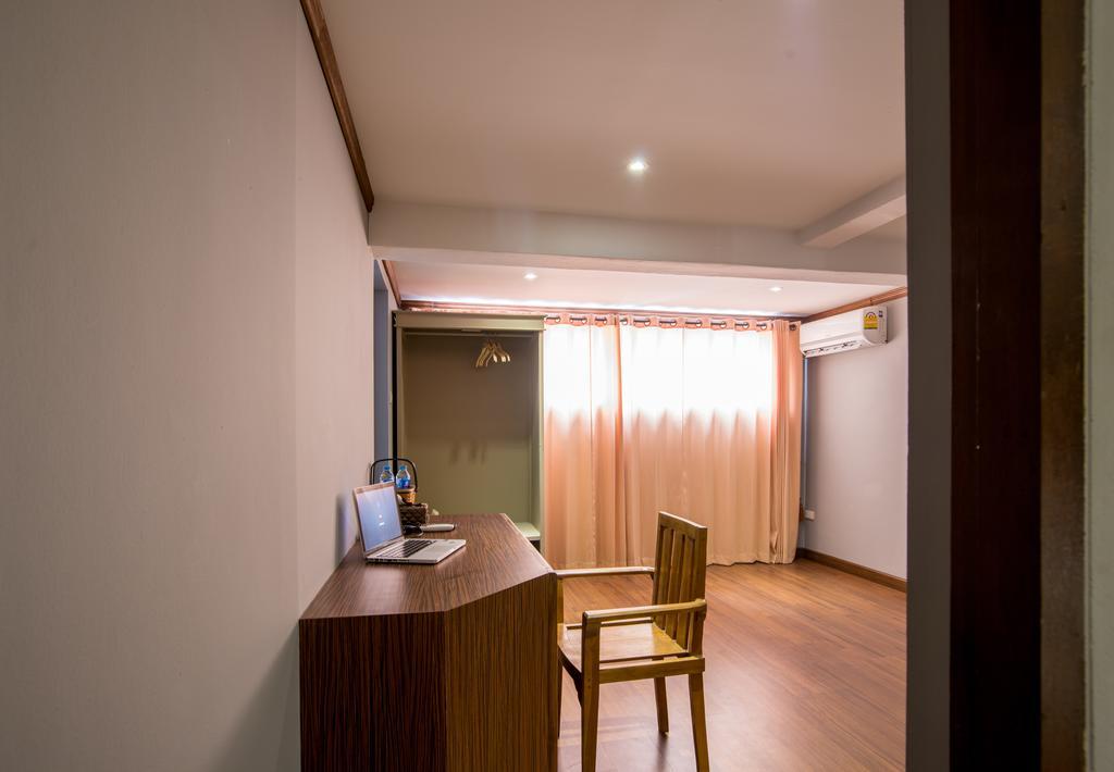 At Ease Bijou Hotel Chiang Mai Room photo